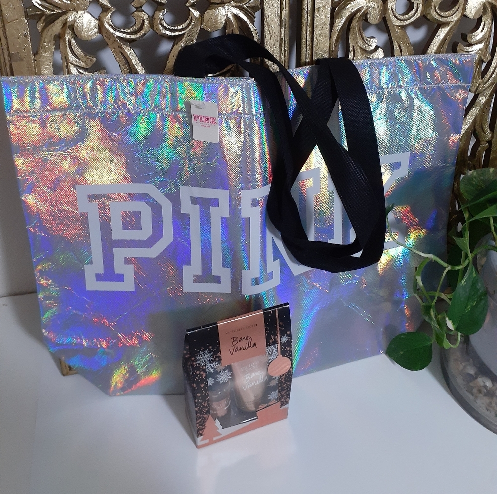 NWT bundle VS pink